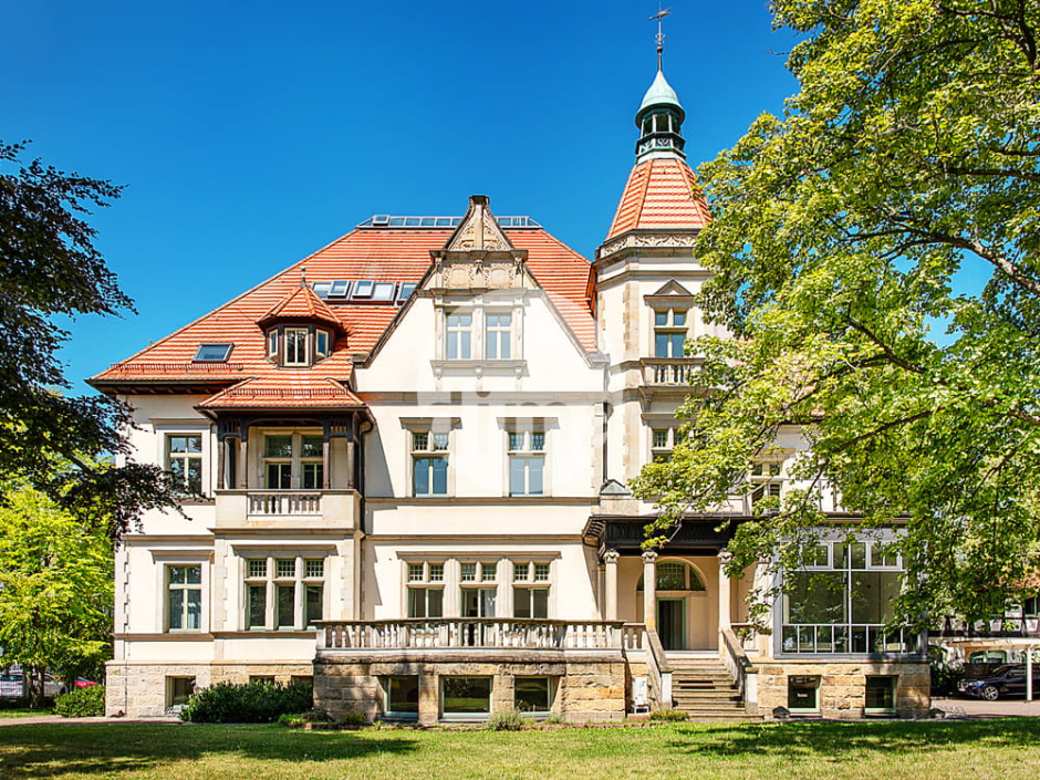 Villa mit Gemeinschaftshof