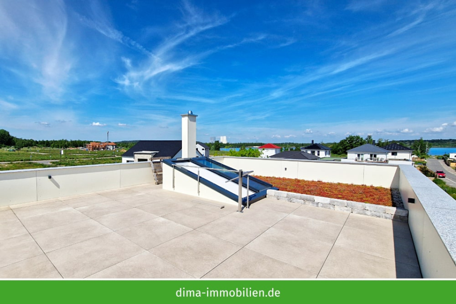 große Dachterrasse