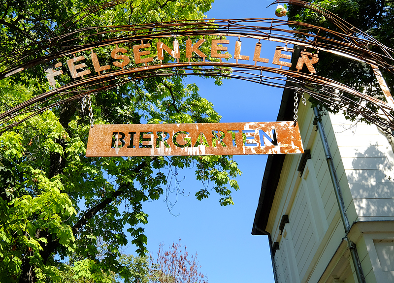 Felsenkeller Biergarten